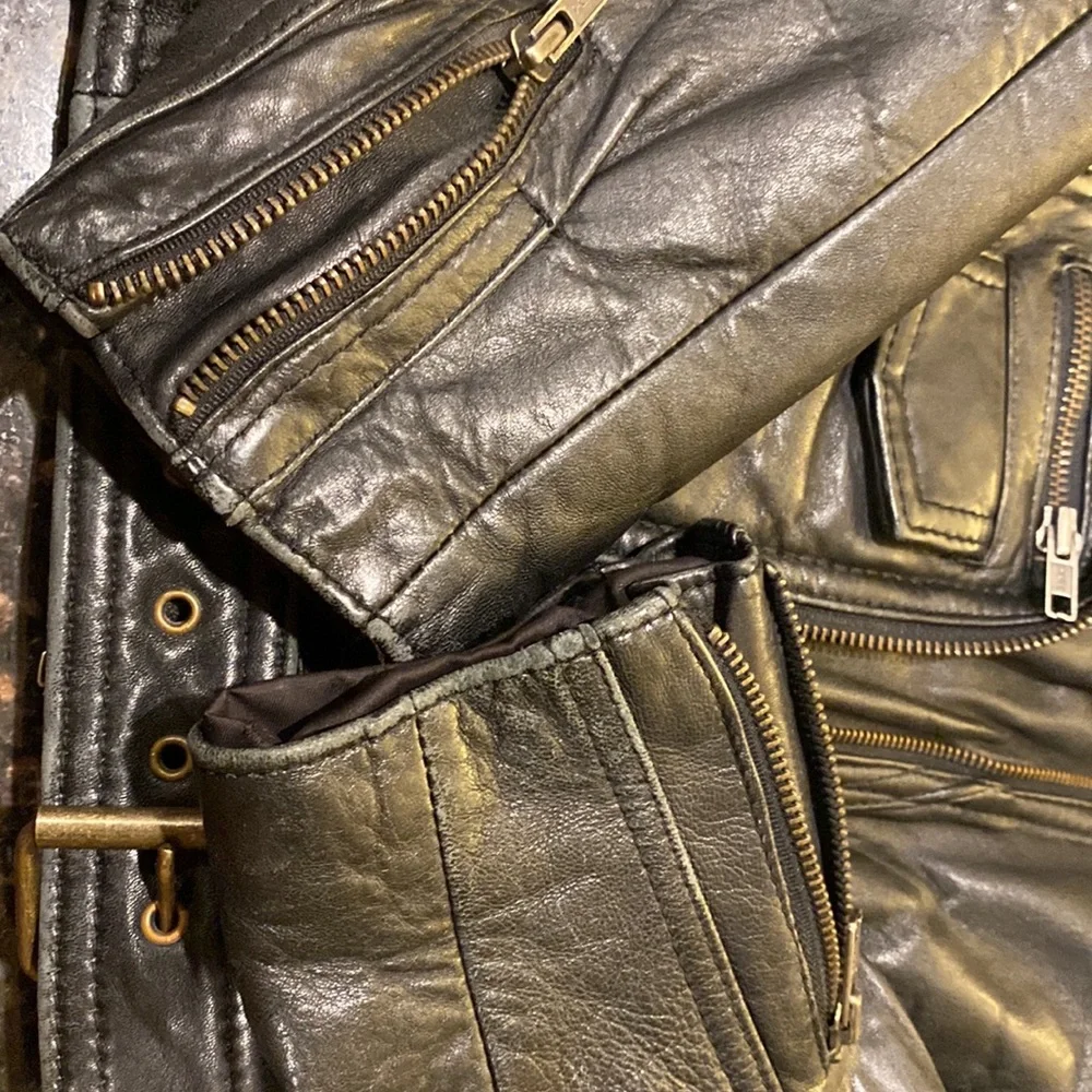 Vintage 1980’s Authentic Forenza Cropped Moto BLK leather jacket in size Small. - Picture 4 of 5